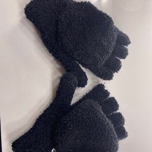 Forever 21 Gloves